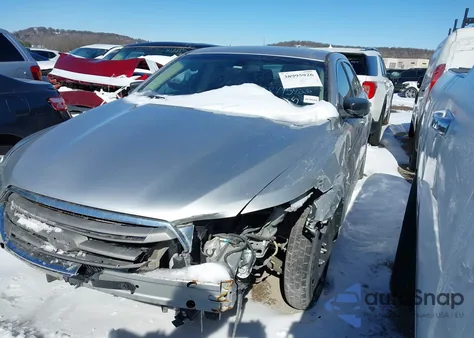 2016 Ford Taurus Se z USA, uszkodzony, nr VIN 1FAHP2D8XGG131664